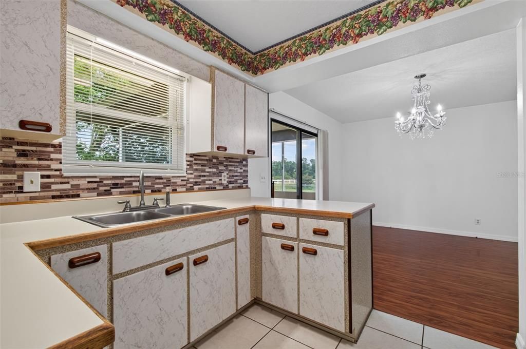 For Sale: $219,900 (3 beds, 2 baths, 1224 Square Feet)
