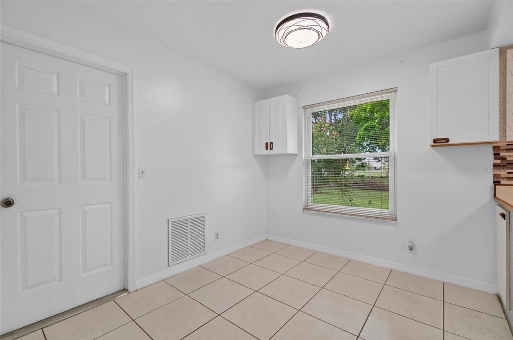 For Sale: $219,900 (3 beds, 2 baths, 1224 Square Feet)