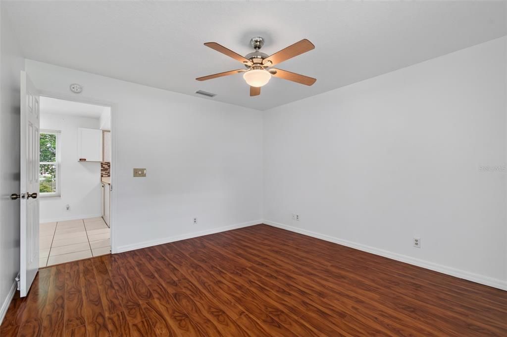 For Sale: $219,900 (3 beds, 2 baths, 1224 Square Feet)