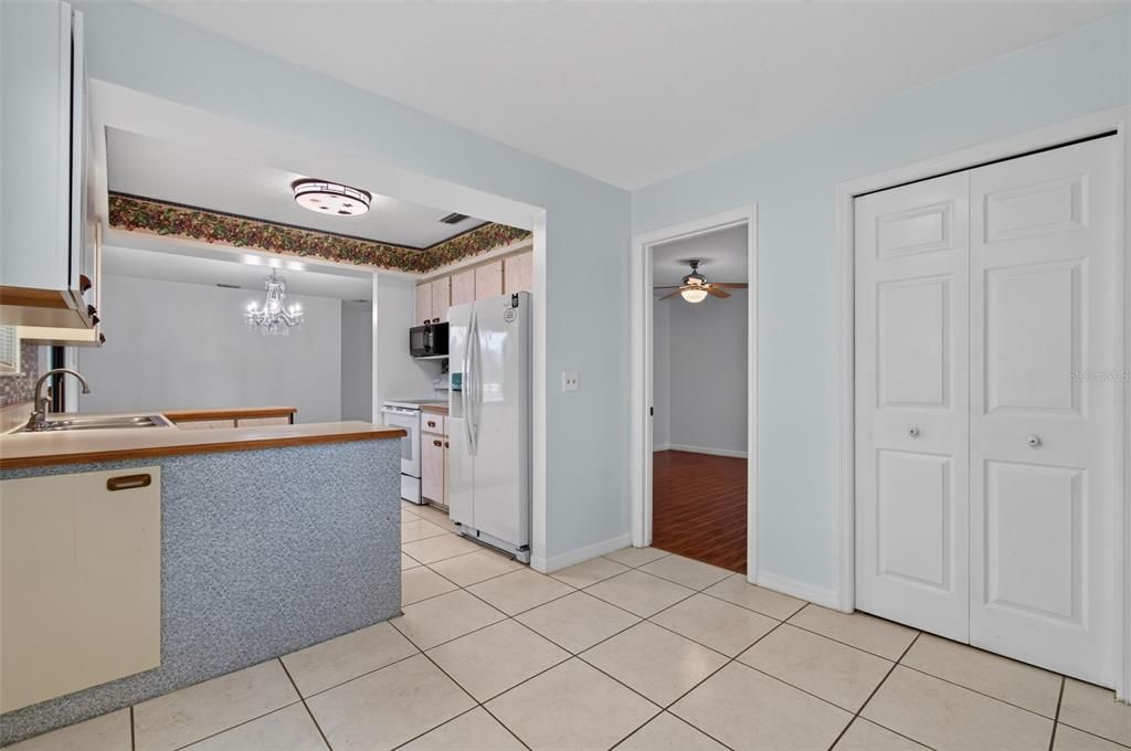 For Sale: $219,900 (3 beds, 2 baths, 1224 Square Feet)