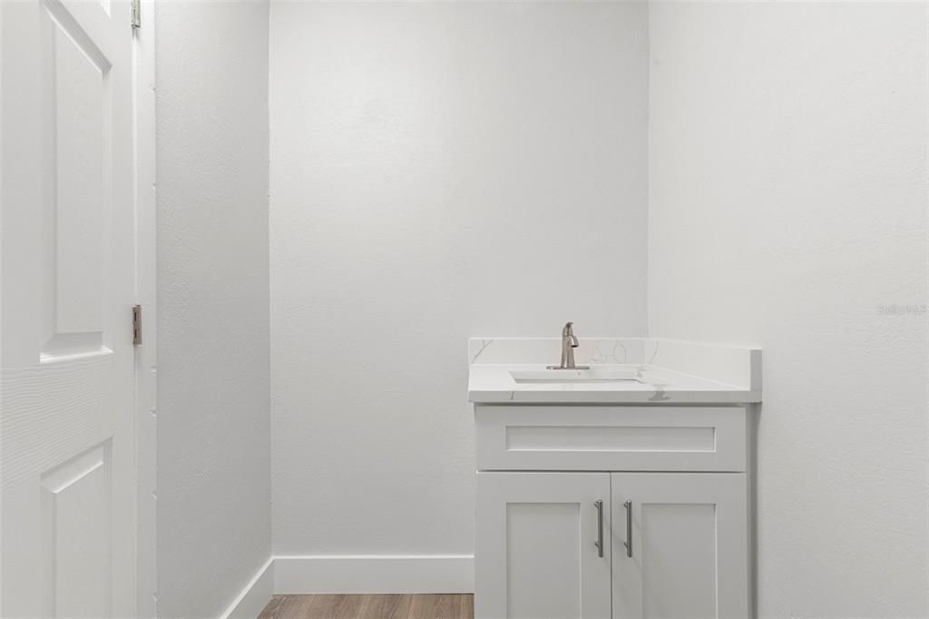En Venta: $450,000 (3 camas, 2 baños, 1309 Pies cuadrados)