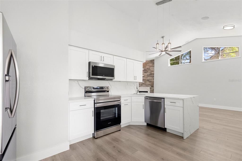 En Venta: $450,000 (3 camas, 2 baños, 1309 Pies cuadrados)