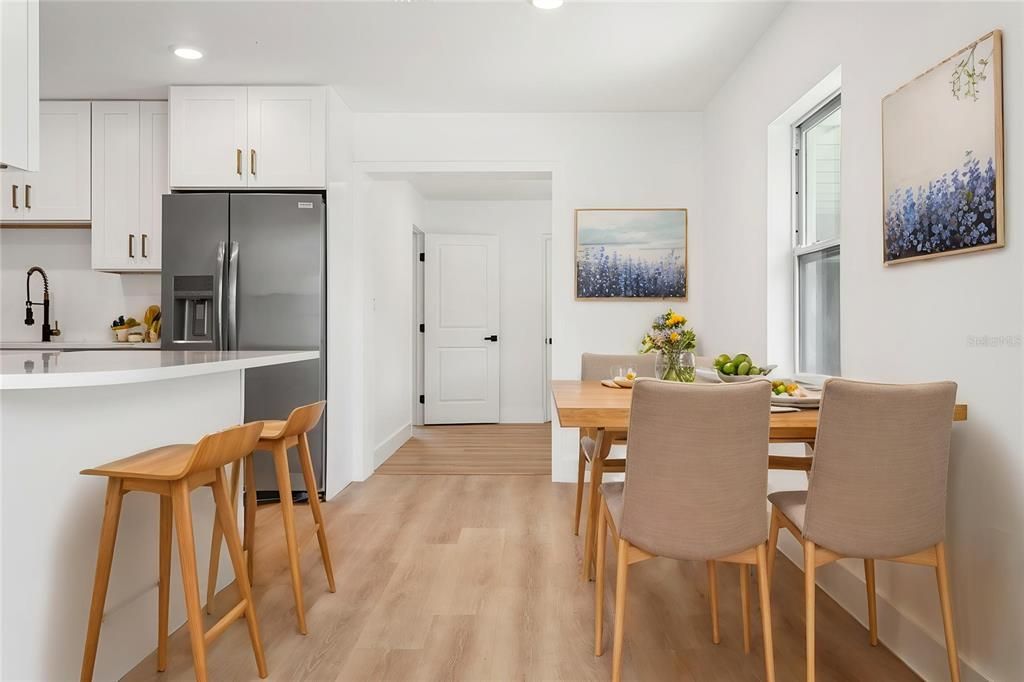 En Venta: $410,000 (3 camas, 2 baños, 1687 Pies cuadrados)