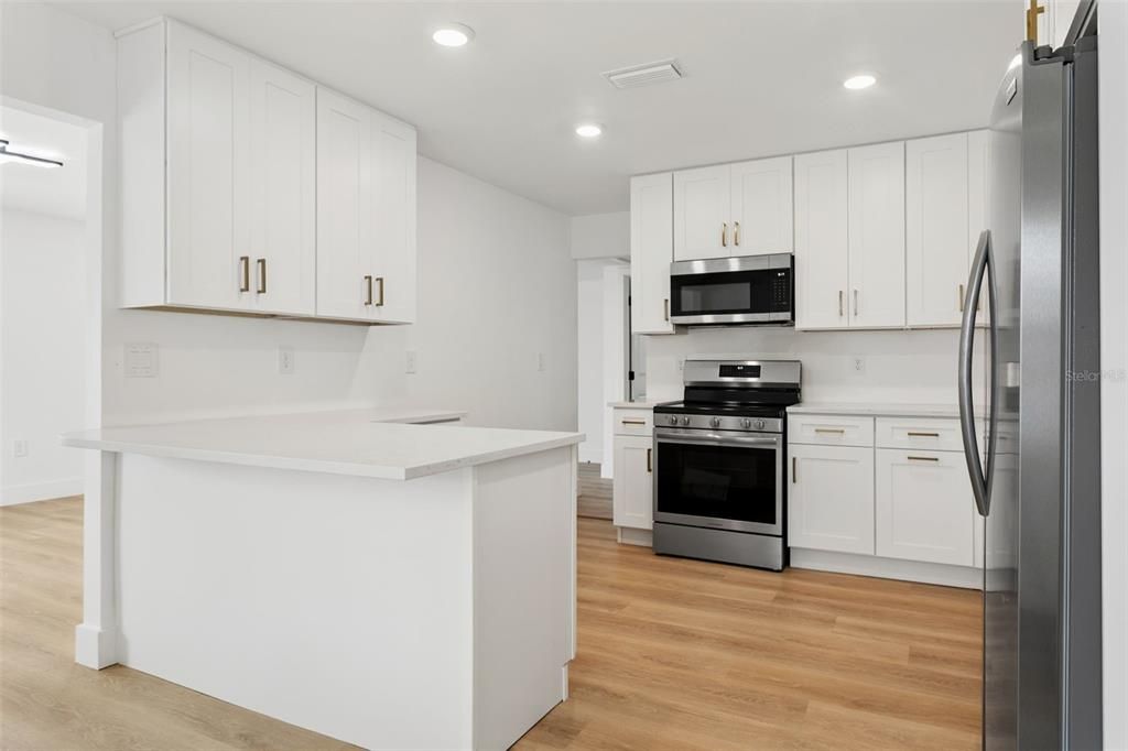 En Venta: $410,000 (3 camas, 2 baños, 1687 Pies cuadrados)