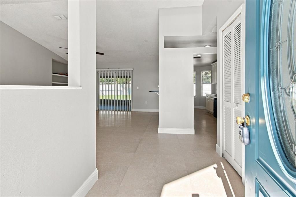 En Venta: $359,000 (3 camas, 2 baños, 1433 Pies cuadrados)