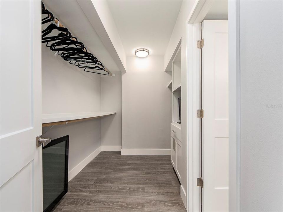 В аренду: $2,750 (2 спален, 2 ванн, 1090 Квадратных фут)