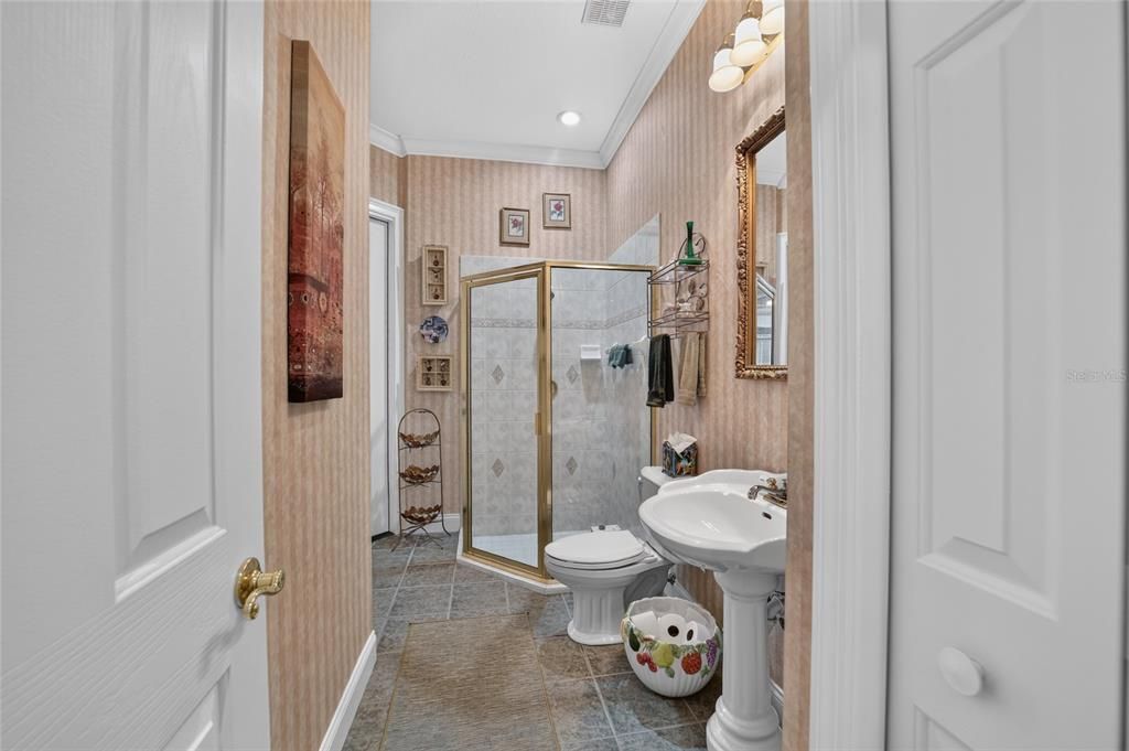 En Venta: $949,500 (4 camas, 3 baños, 2921 Pies cuadrados)