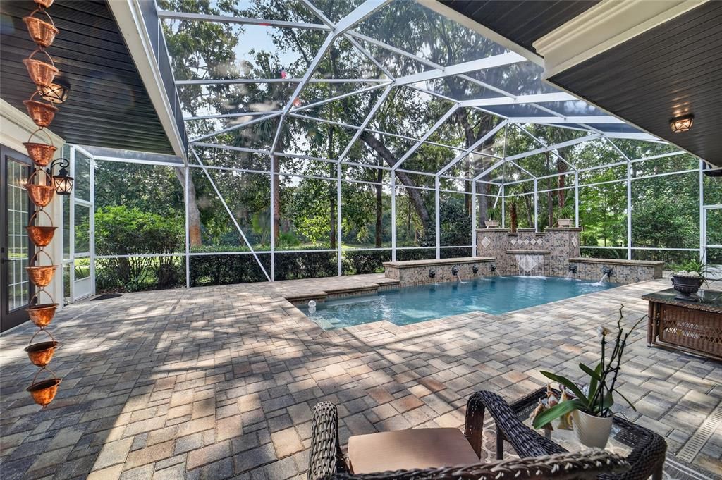 En Venta: $949,500 (4 camas, 3 baños, 2921 Pies cuadrados)