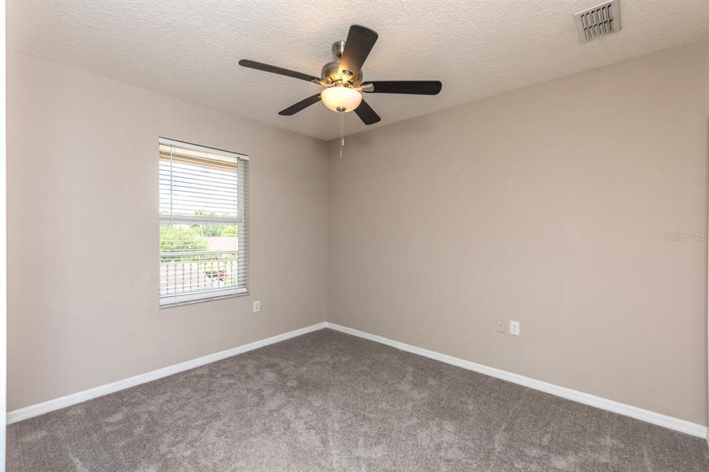 For Rent: $2,300 (3 beds, 2 baths, 1377 Square Feet)