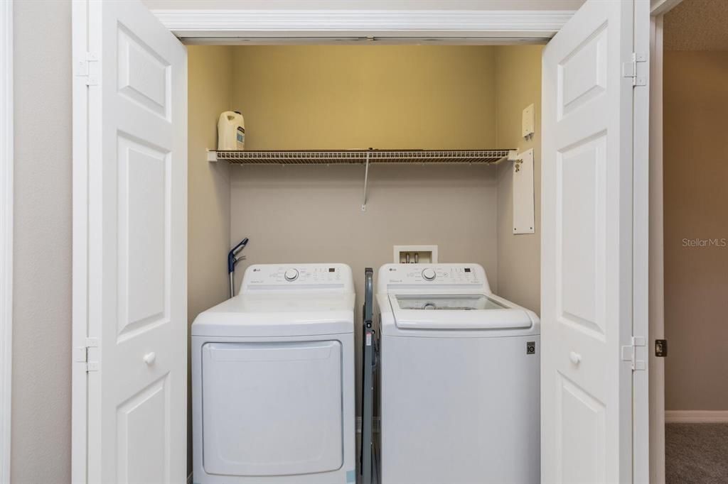 For Rent: $2,300 (3 beds, 2 baths, 1377 Square Feet)