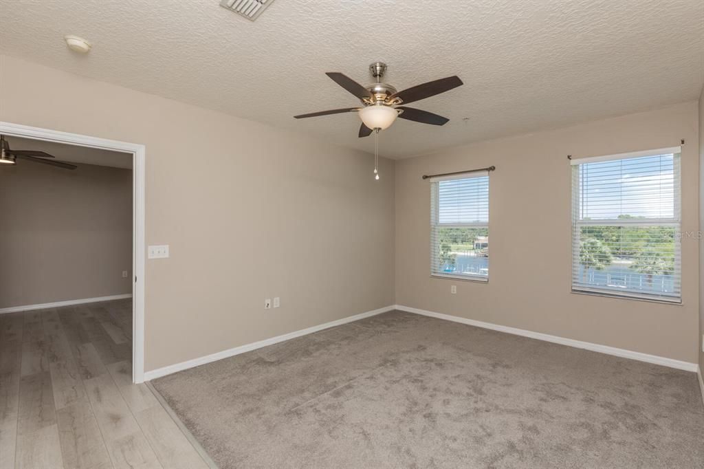 For Rent: $2,300 (3 beds, 2 baths, 1377 Square Feet)