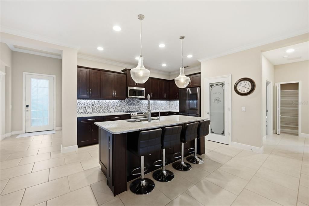 For Sale: $637,000 (4 beds, 3 baths, 2468 Square Feet)