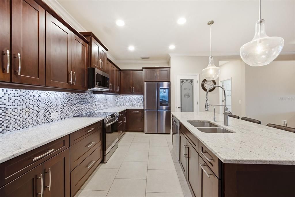 For Sale: $637,000 (4 beds, 3 baths, 2468 Square Feet)