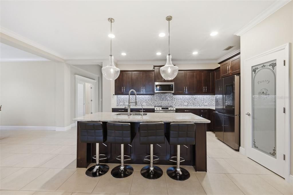 For Sale: $637,000 (4 beds, 3 baths, 2468 Square Feet)