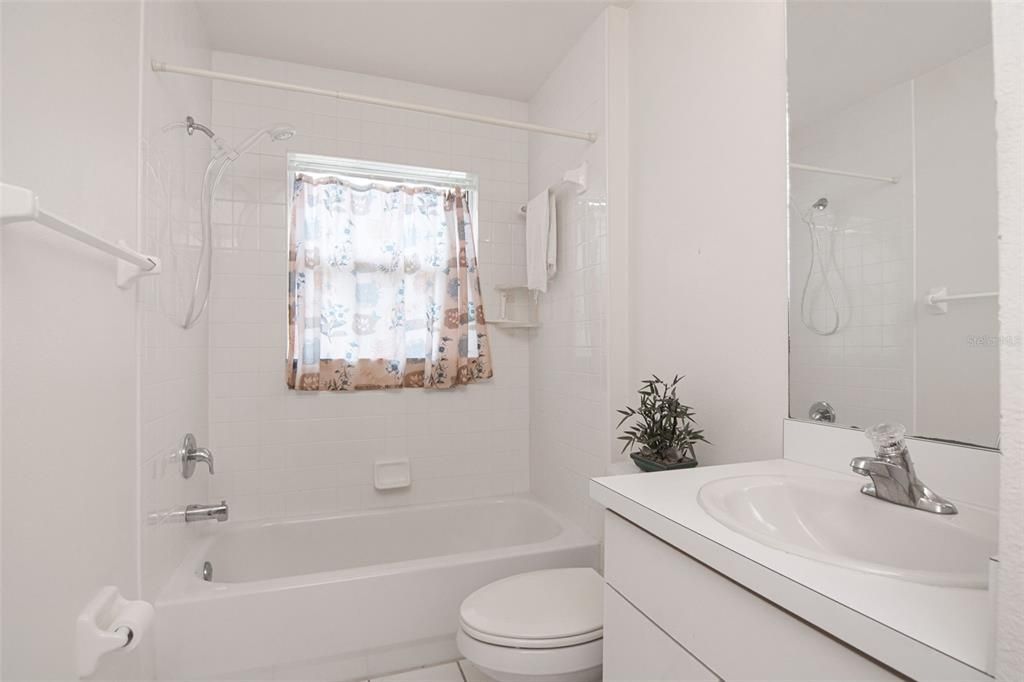 En Venta: $465,000 (4 camas, 3 baños, 1786 Pies cuadrados)