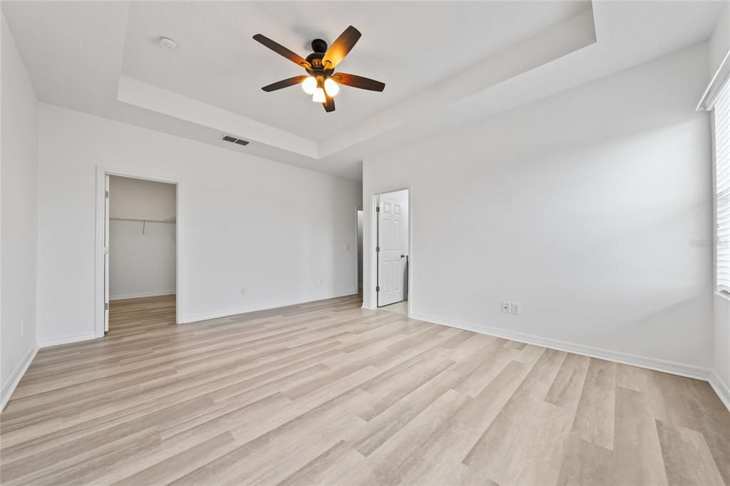 На продажу: $349,500 (3 спален, 2 ванн, 1627 Квадратных фут)