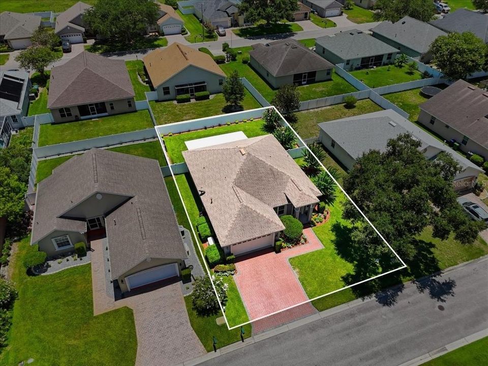 For Sale: $349,900 (3 beds, 2 baths, 1722 Square Feet)