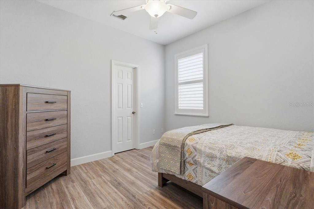 For Sale: $349,900 (3 beds, 2 baths, 1722 Square Feet)
