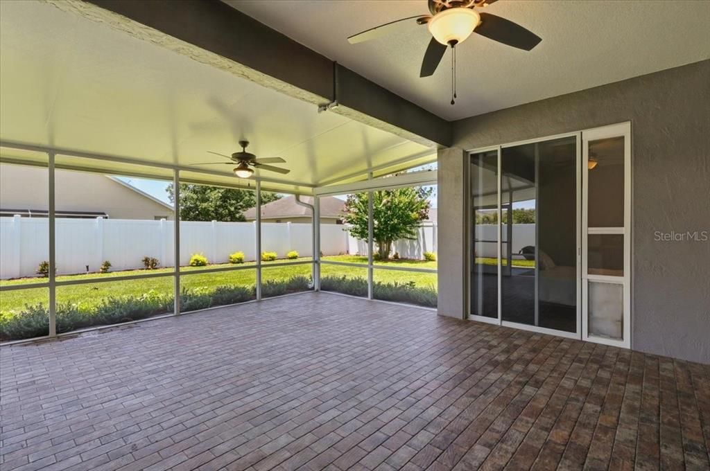 For Sale: $349,900 (3 beds, 2 baths, 1722 Square Feet)