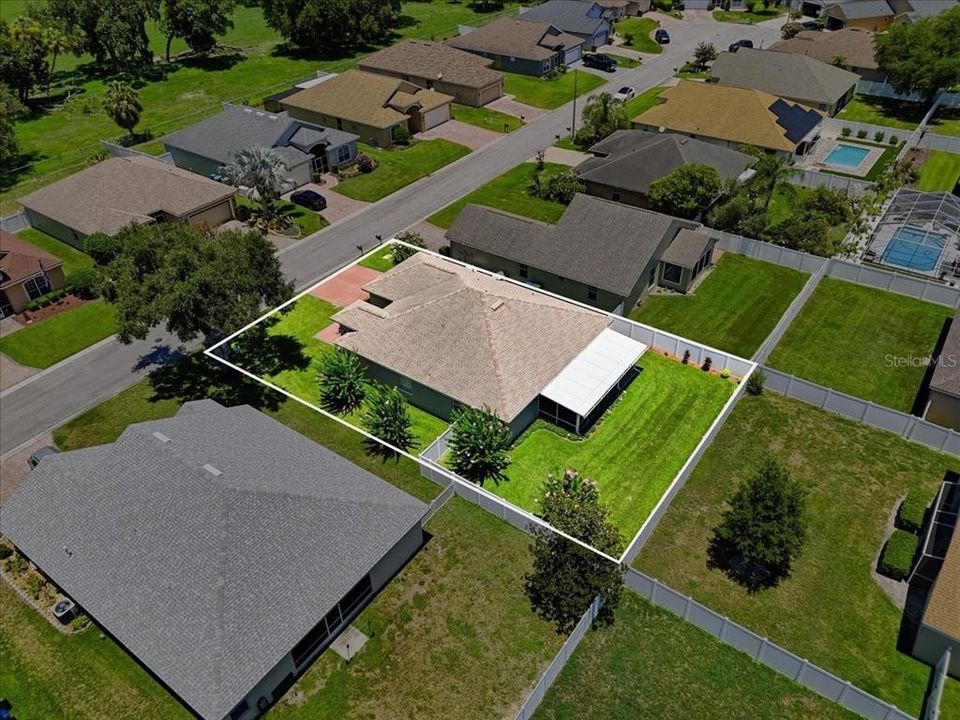 For Sale: $349,900 (3 beds, 2 baths, 1722 Square Feet)