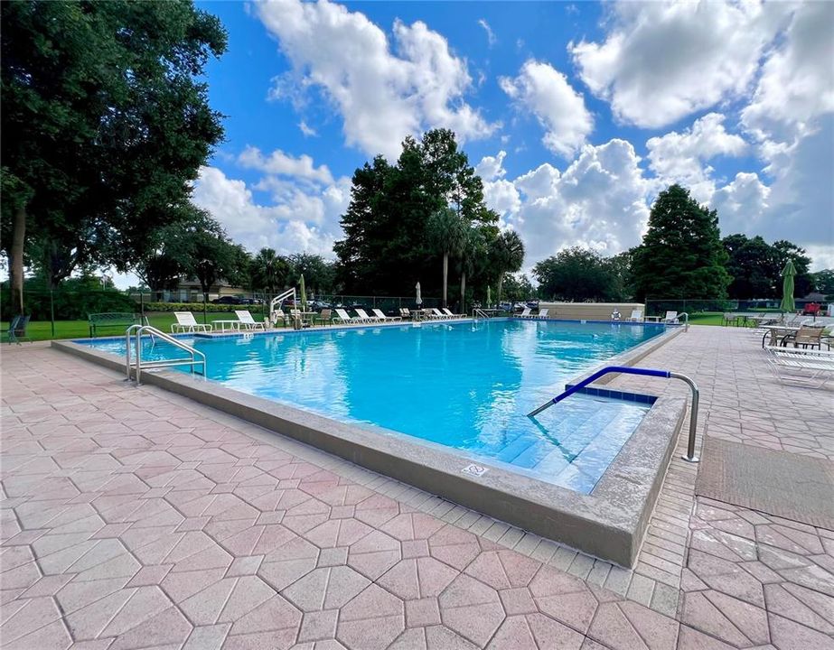 For Sale: $349,900 (3 beds, 2 baths, 1722 Square Feet)