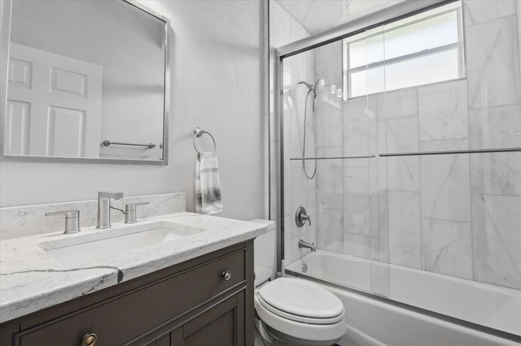 For Sale: $349,900 (3 beds, 2 baths, 1722 Square Feet)