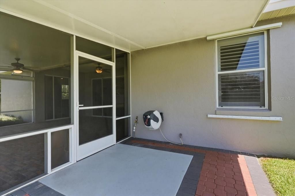 For Sale: $349,900 (3 beds, 2 baths, 1722 Square Feet)