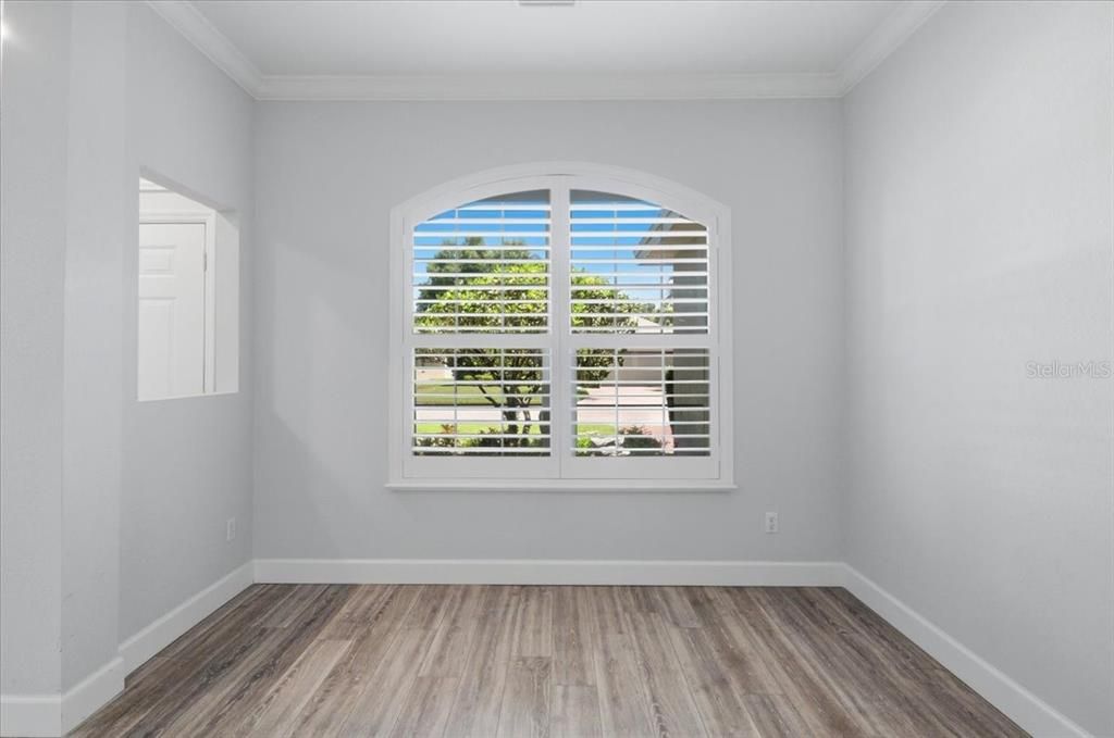 For Sale: $349,900 (3 beds, 2 baths, 1722 Square Feet)