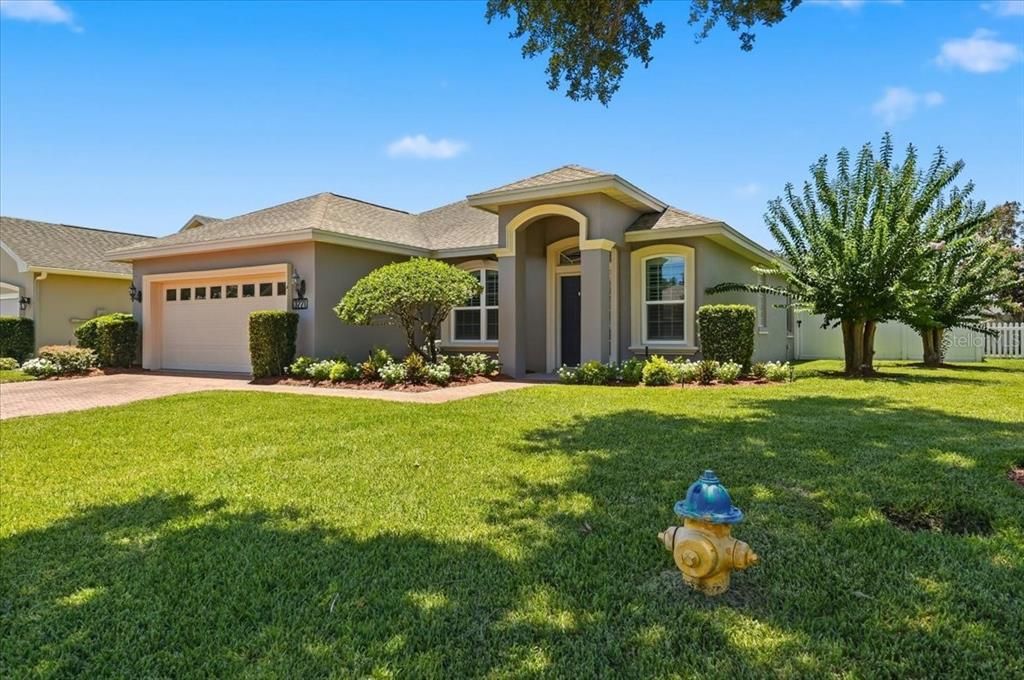 For Sale: $349,900 (3 beds, 2 baths, 1722 Square Feet)