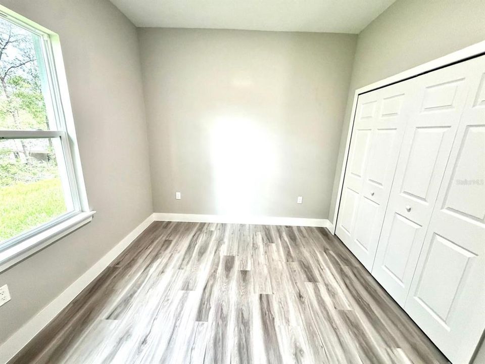 En Venta: $279,000 (4 camas, 2 baños, 1730 Pies cuadrados)