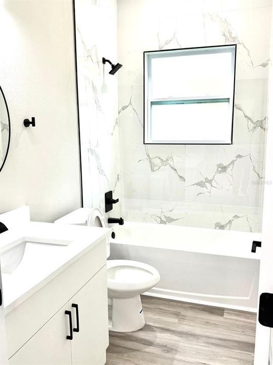 En Venta: $279,000 (4 camas, 2 baños, 1730 Pies cuadrados)