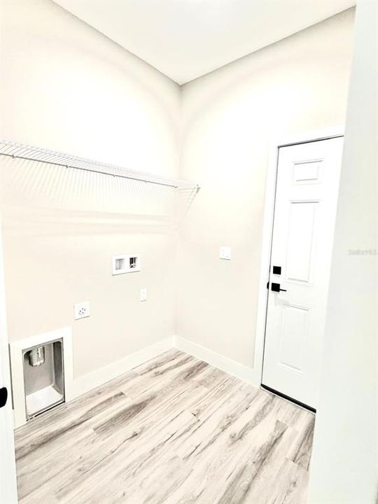 En Venta: $279,000 (4 camas, 2 baños, 1730 Pies cuadrados)