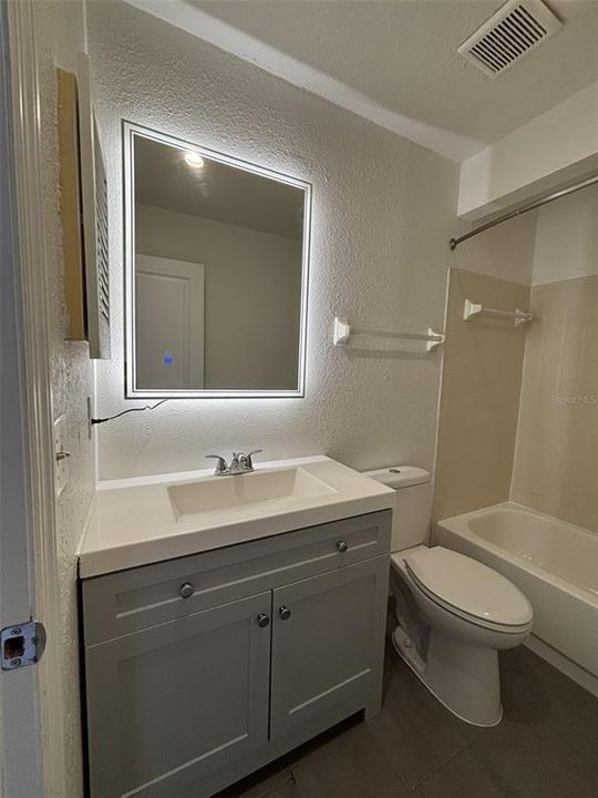 В аренду: $1,950 (2 спален, 2 ванн, 1120 Квадратных фут)