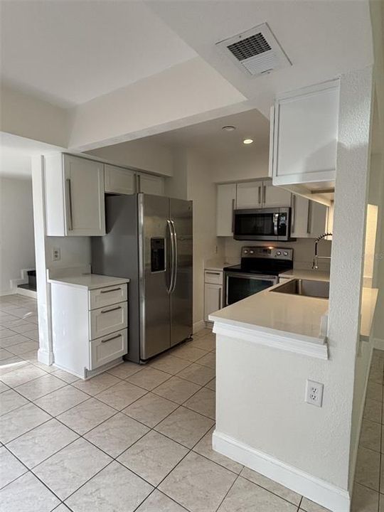 В аренду: $1,950 (2 спален, 2 ванн, 1120 Квадратных фут)