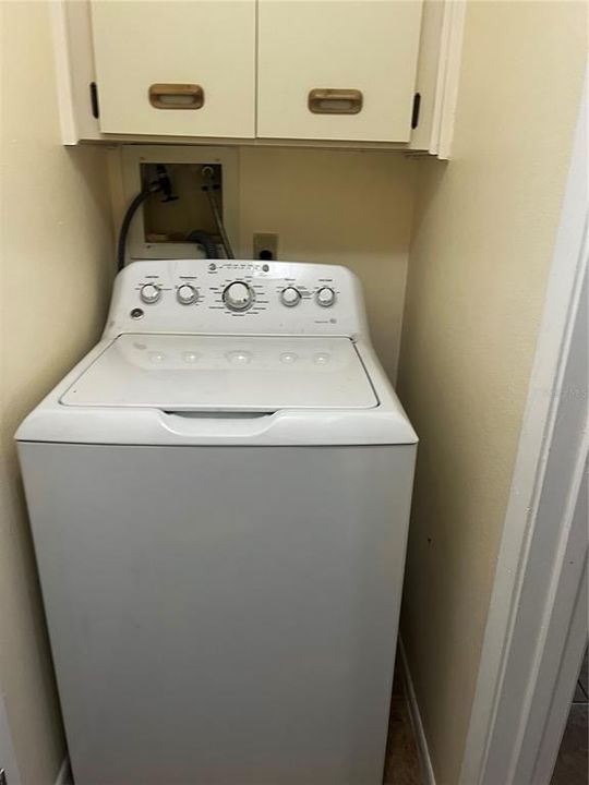 Activo con contrato: $389,900 (4 camas, 2 baños, 1787 Pies cuadrados)