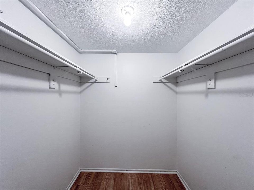 En Venta: $99,900 (2 camas, 1 baños, 912 Pies cuadrados)