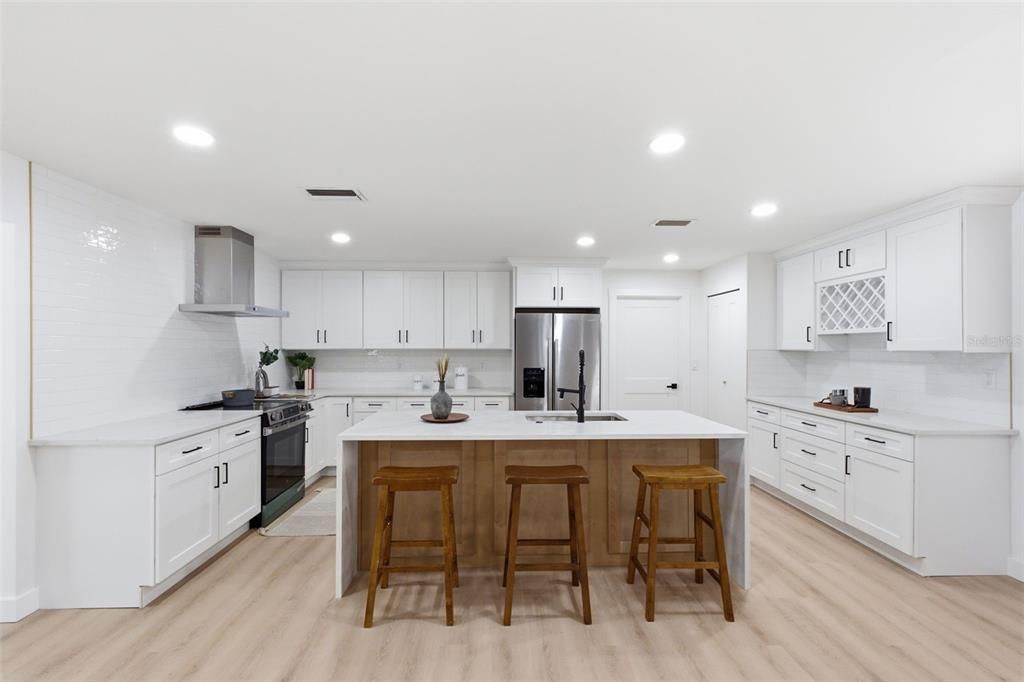 En Venta: $574,900 (4 camas, 2 baños, 2359 Pies cuadrados)