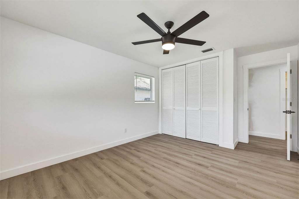En Venta: $574,900 (4 camas, 2 baños, 2359 Pies cuadrados)