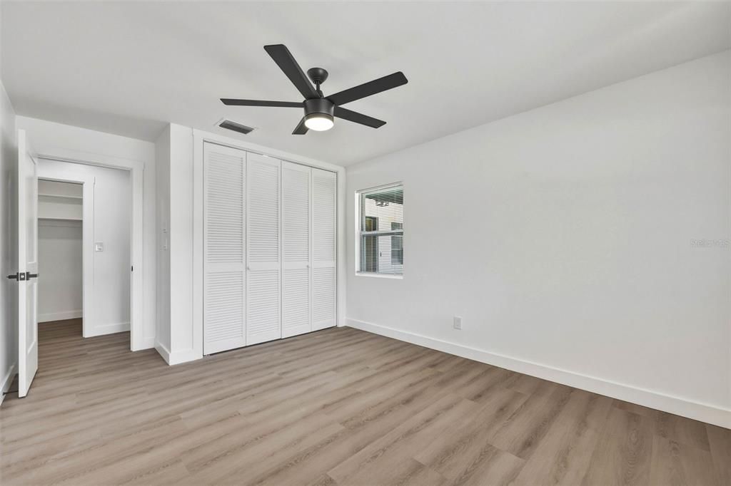 En Venta: $574,900 (4 camas, 2 baños, 2359 Pies cuadrados)