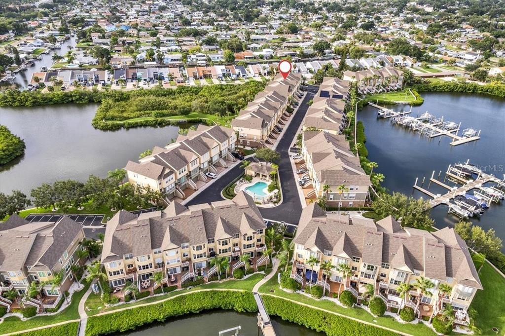 На продажу: $559,900 (3 спален, 3 ванн, 2540 Квадратных фут)