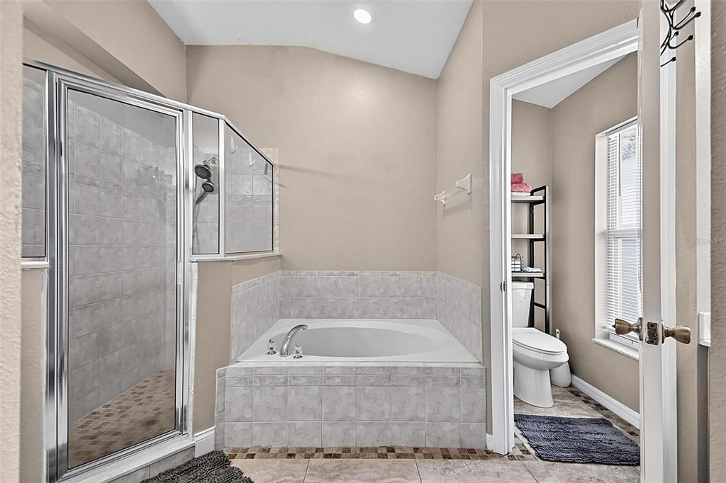 В аренду: $3,500 (4 спален, 2 ванн, 2099 Квадратных фут)