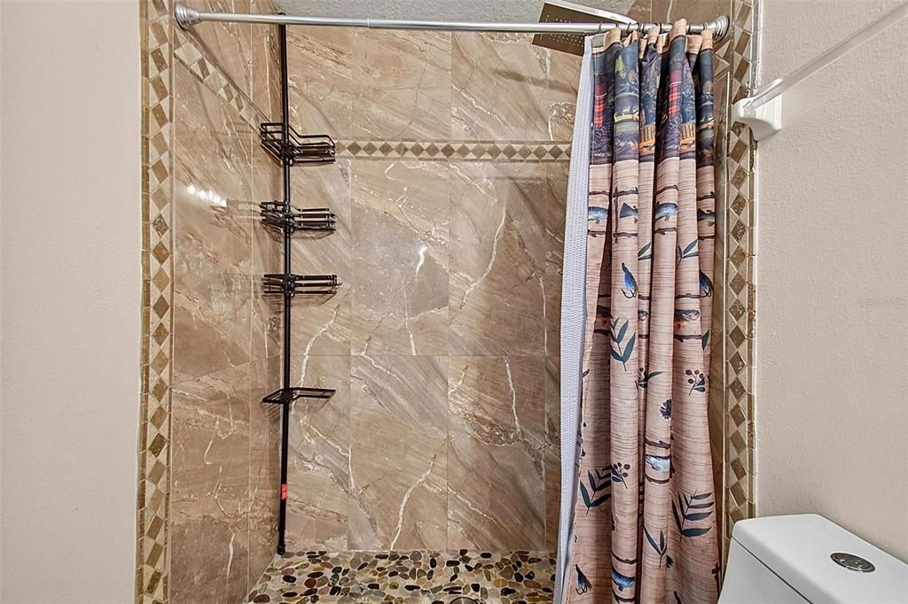 В аренду: $3,500 (4 спален, 2 ванн, 2099 Квадратных фут)