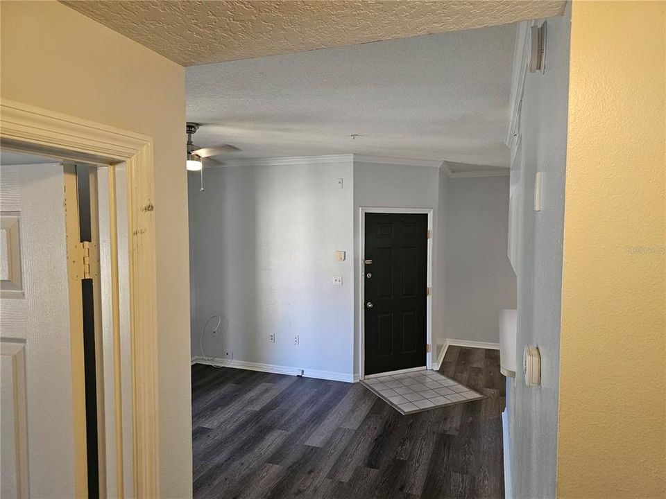 В аренду: $1,350 (1 спален, 1 ванн, 734 Квадратных фут)