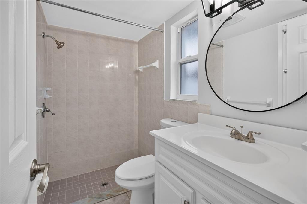 На продажу: $499,900 (4 спален, 2 ванн, 1746 Квадратных фут)
