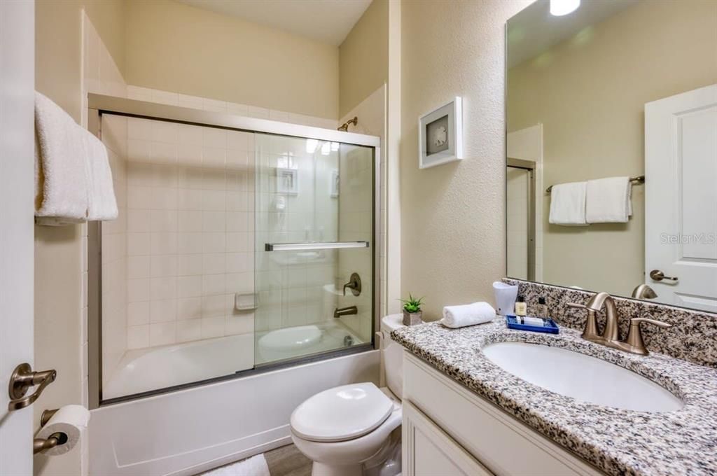 En Venta: $819,000 (6 camas, 6 baños, 3291 Pies cuadrados)
