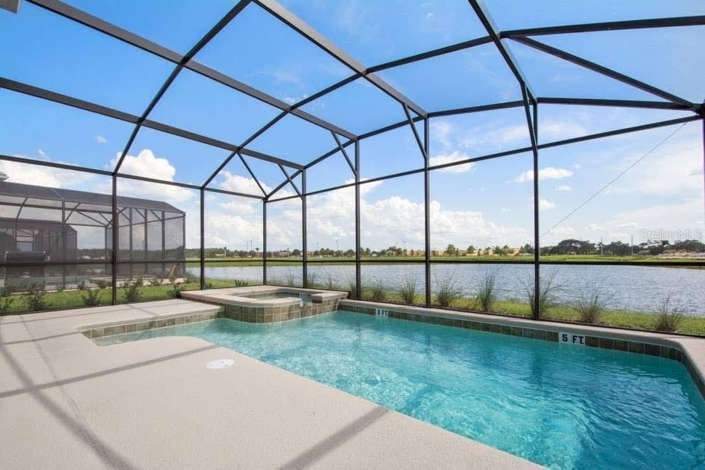 En Venta: $819,000 (6 camas, 6 baños, 3291 Pies cuadrados)