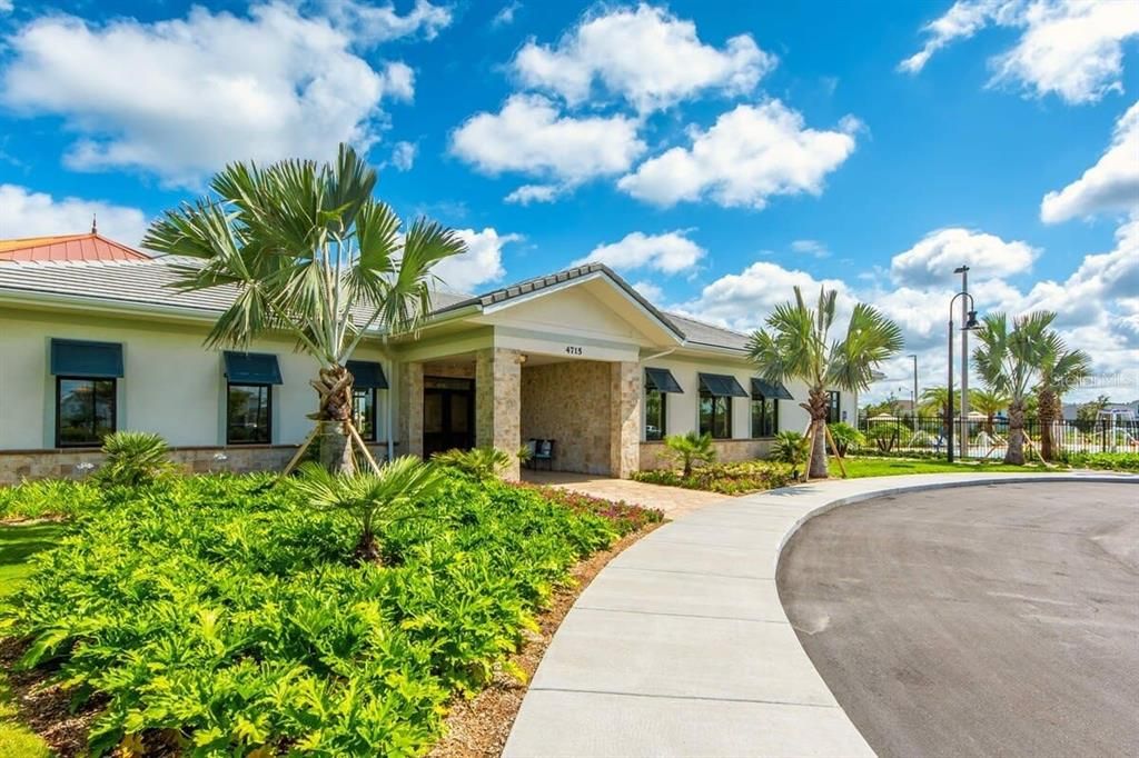 En Venta: $819,000 (6 camas, 6 baños, 3291 Pies cuadrados)