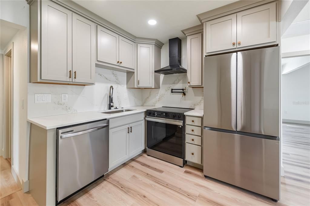 For Sale: $489,000 (3 beds, 2 baths, 1200 Square Feet)