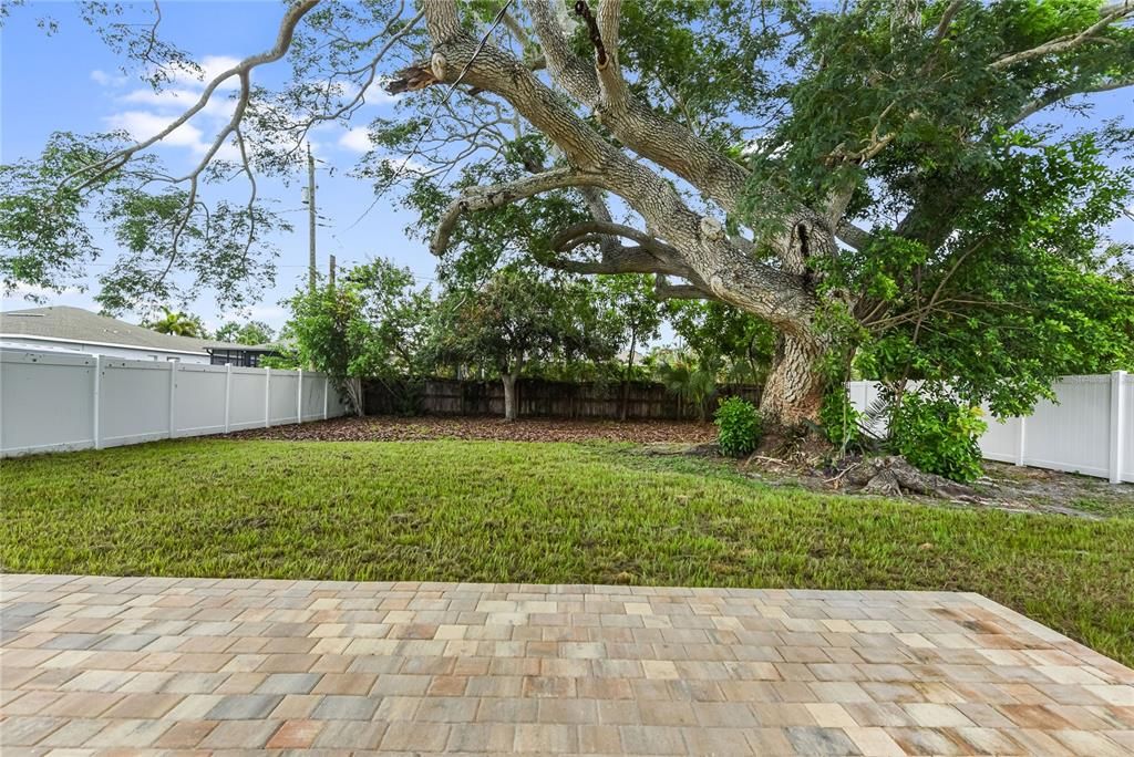 For Sale: $489,000 (3 beds, 2 baths, 1200 Square Feet)