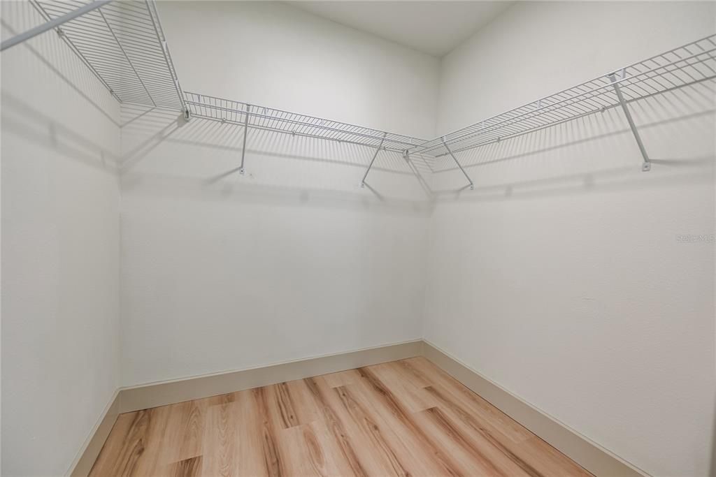 For Sale: $489,000 (3 beds, 2 baths, 1200 Square Feet)